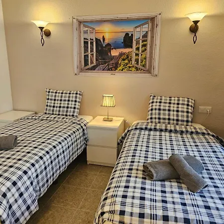 Lovely Two Bedroom Apartment Calahonda - 475 Meter From The Beach Sitio de Calahonda Exterior photo