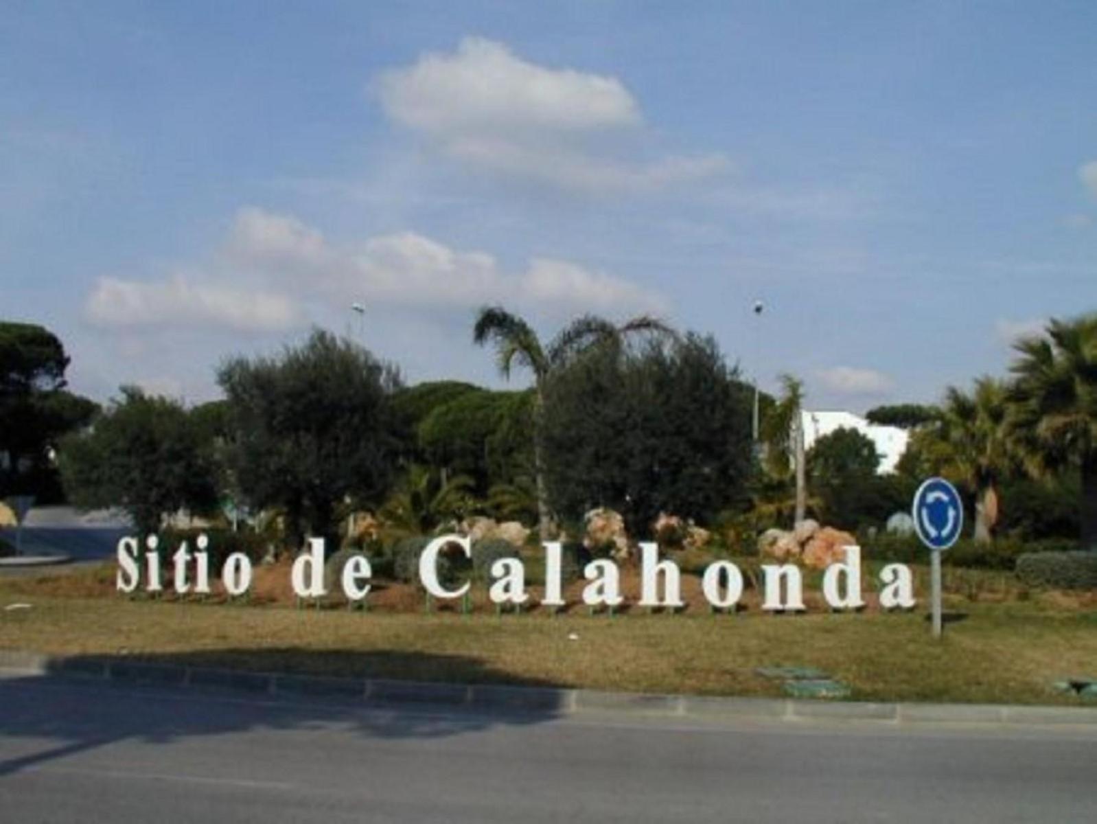 Lovely Two Bedroom Calahonda - 475 Meter From The Apartament