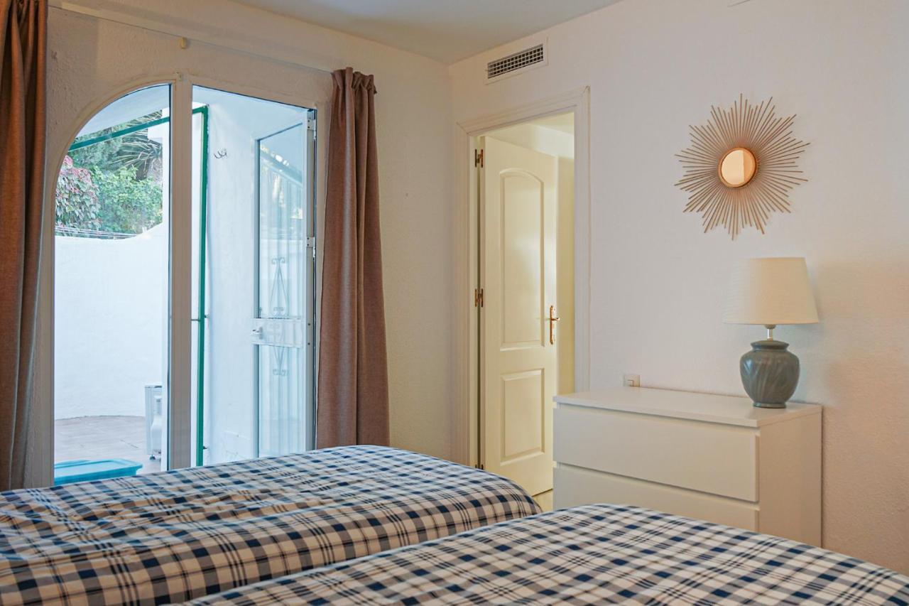 Lovely Two Bedroom Calahonda - 475 Meter From The Apartment